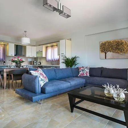 Karavias Villa Trapezaki (Kefalonia)